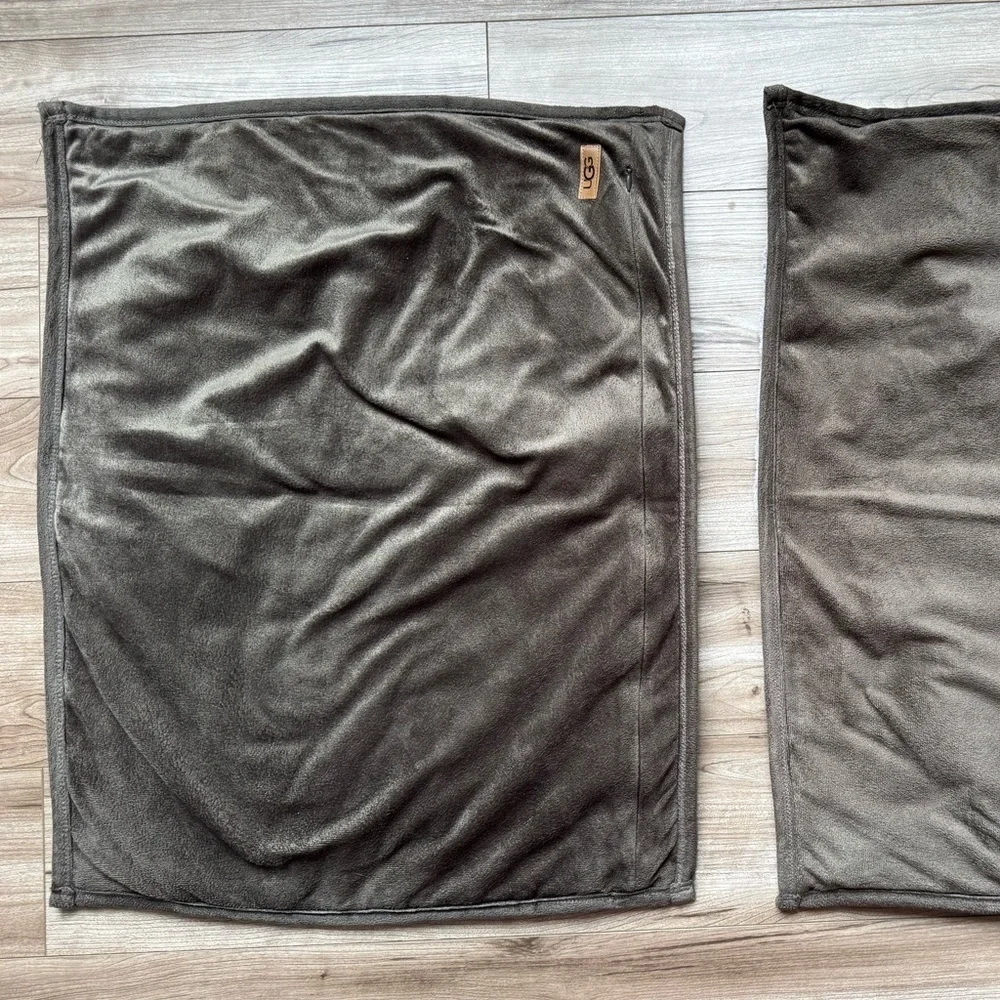 UGG Standard Size Pillow Shams 2 Brown Grey Zip Closure Soft Great Condition